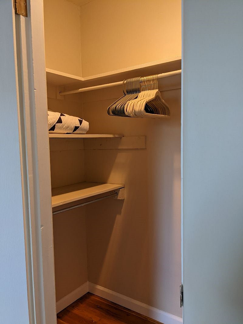 Furnished Finder property 410960_1 photo 12