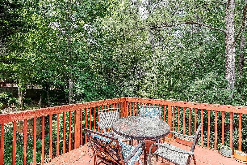 Furnished Finder property 410994_1 photo 16
