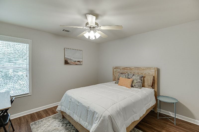 Furnished Finder property 410994_1 photo 6