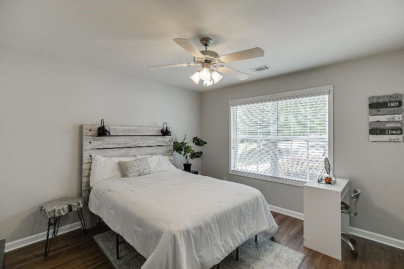 Furnished Finder property 410994_1 photo 9