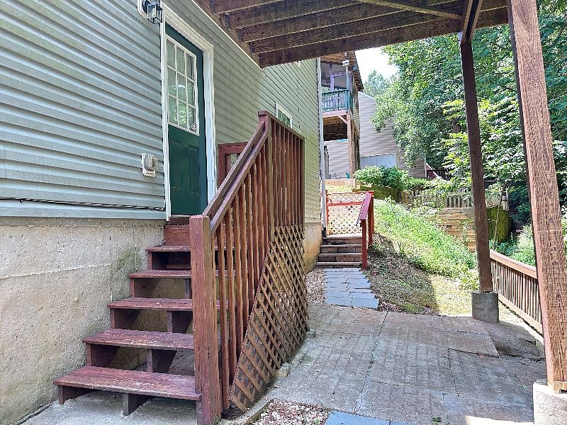 Furnished Finder property 410994_2 photo 27