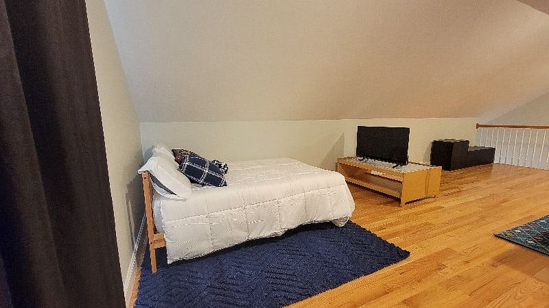 Furnished Finder property 411000_1 photo 16