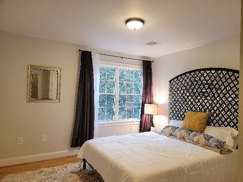 Furnished Finder property 411000_1 photo 31