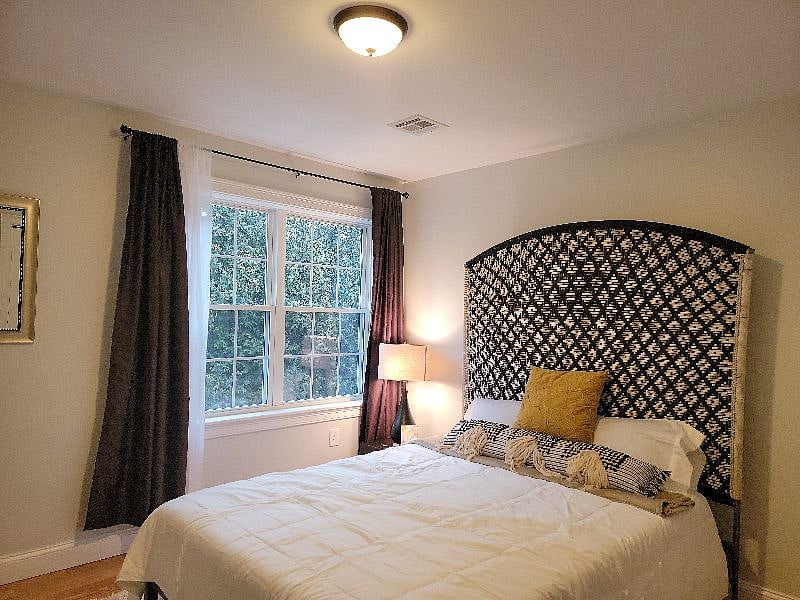 Furnished Finder property 411000_1 photo 34