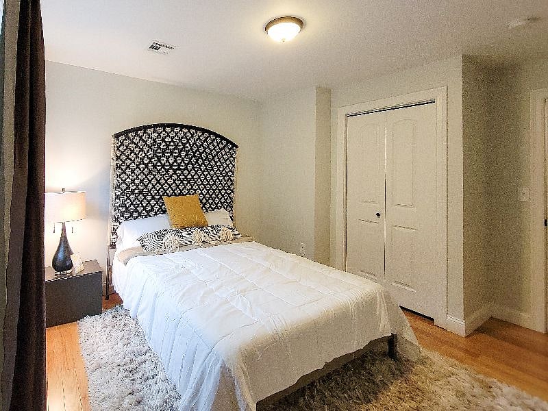 Furnished Finder property 411000_1 photo 35