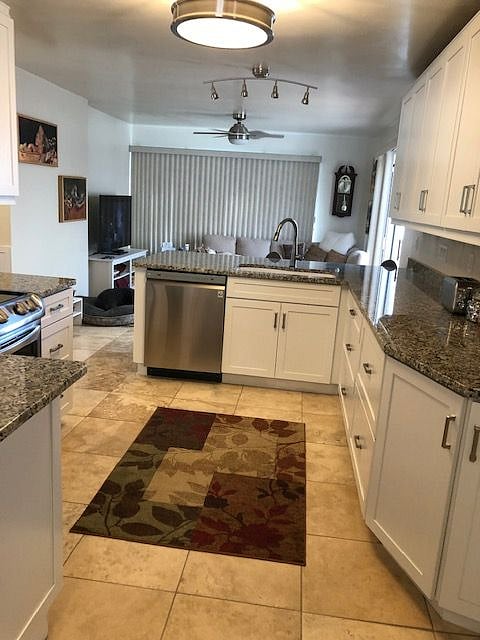 Furnished Finder property 411003_1 photo 12