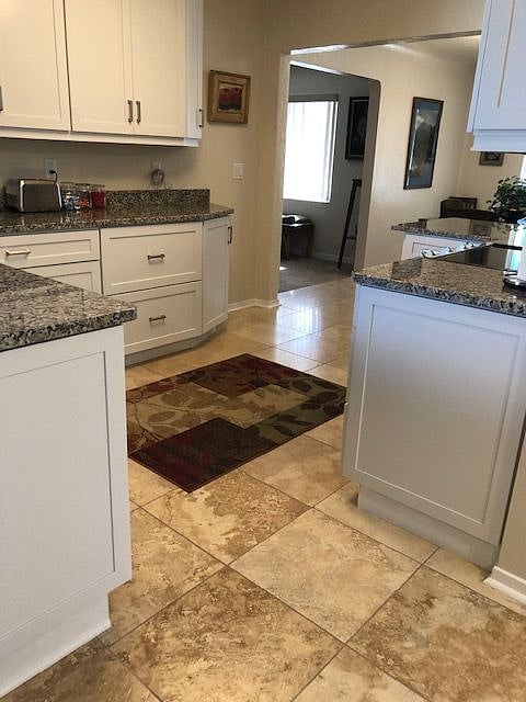 Furnished Finder property 411003_1 photo 14