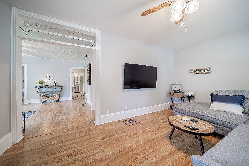 Furnished Finder property 411016_1 photo 15