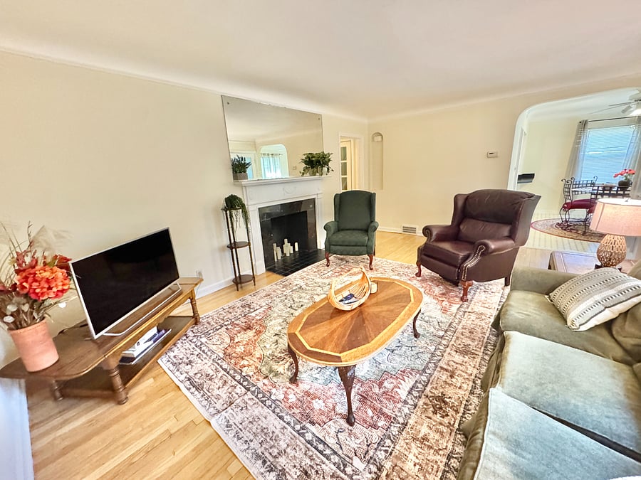 Furnished Finder property 411023_1 photo 3