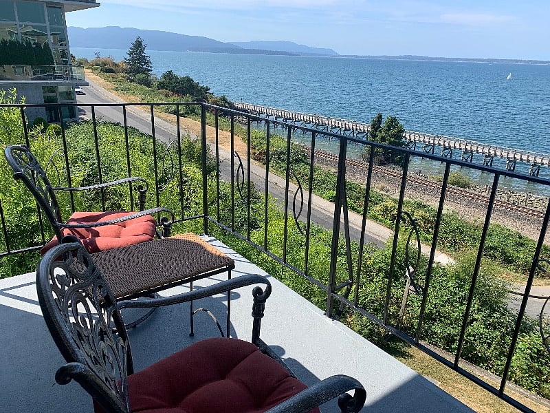 Meet you here for a glass of bubbly?