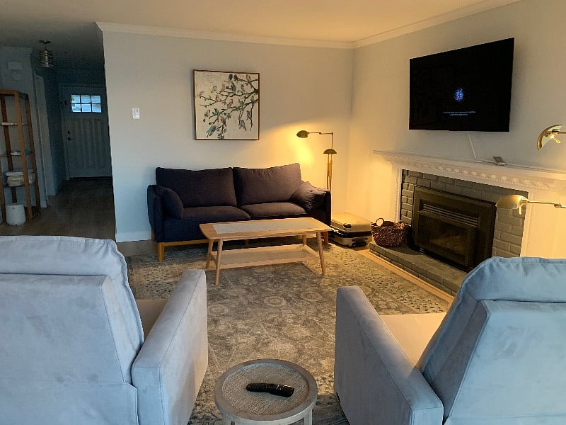 Ahhhh, a cozy fireplace.