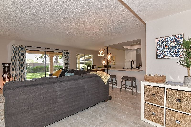 Furnished Finder property 411125_1 photo 4