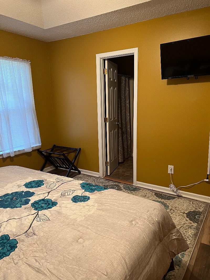 Furnished Finder property 411197_1 photo 15