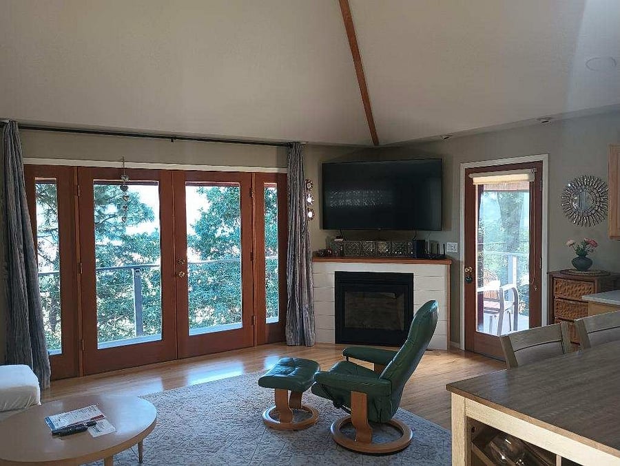 Furnished Finder property 411234_1 photo 3