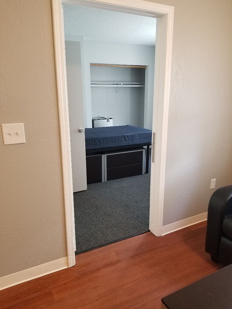Furnished Finder property 411248_1 photo 4