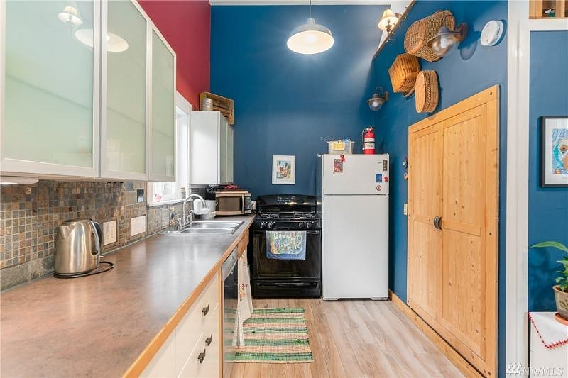 Furnished Finder property 411255_1 photo 4