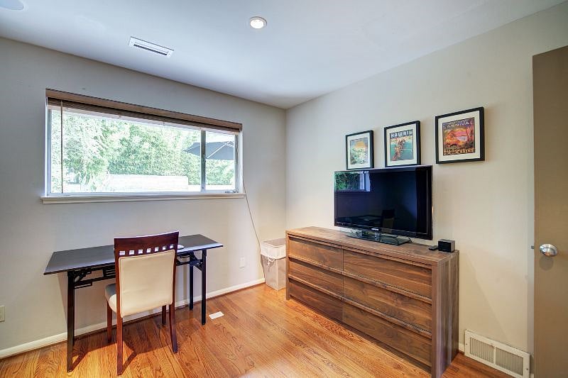 Furnished Finder property 411268_1 photo 20