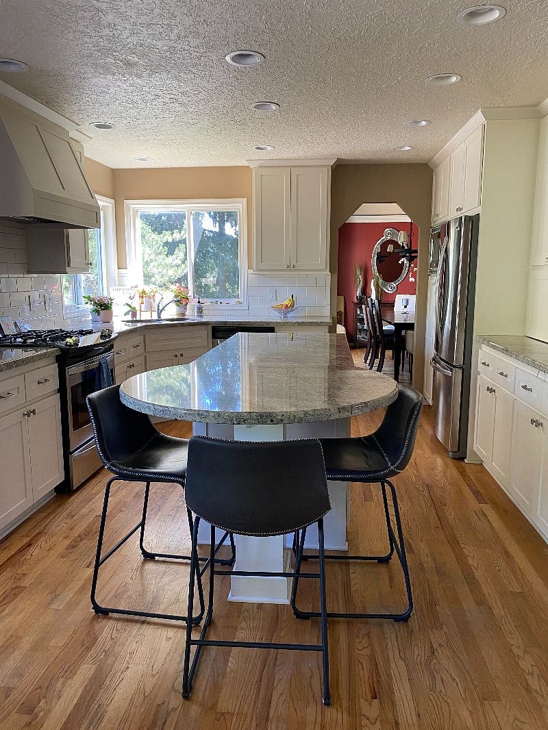 Shared gourmet kitchen. Standard condiments are provided.