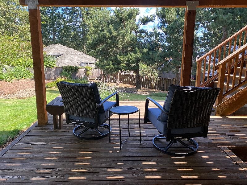 Private deck with private entrance to daylight basement, Beautiful private back yard.