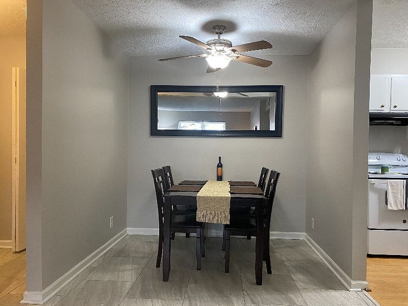 Furnished Finder property 411365_1 photo 3