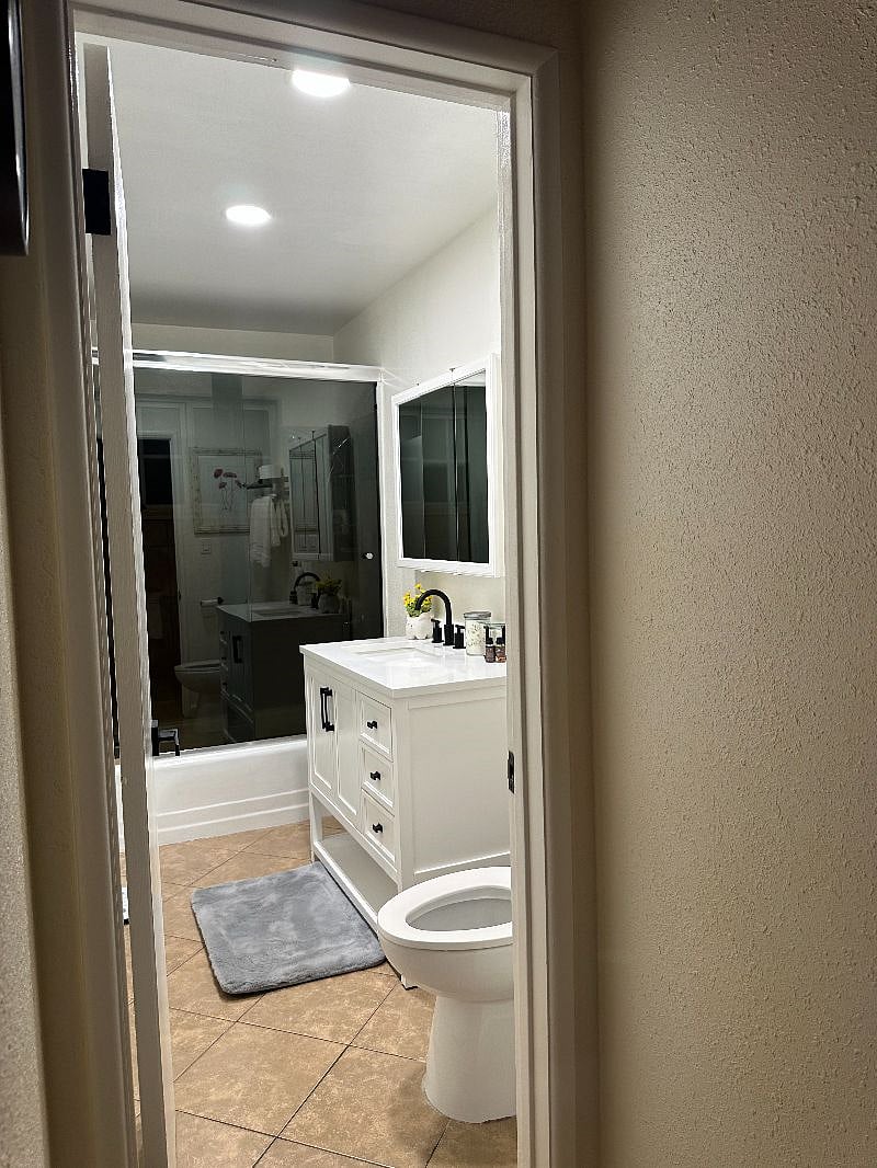 Furnished Finder property 411404_2 photo 3