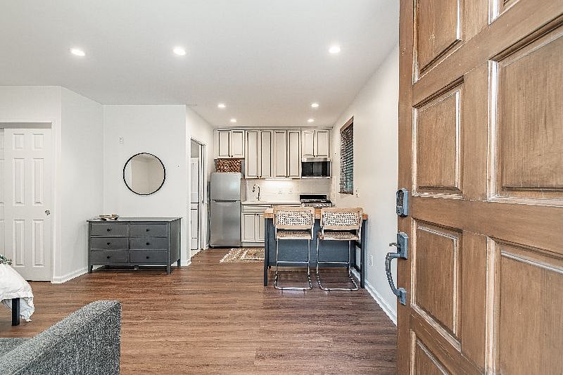 Furnished Finder property 411419_1 photo 5
