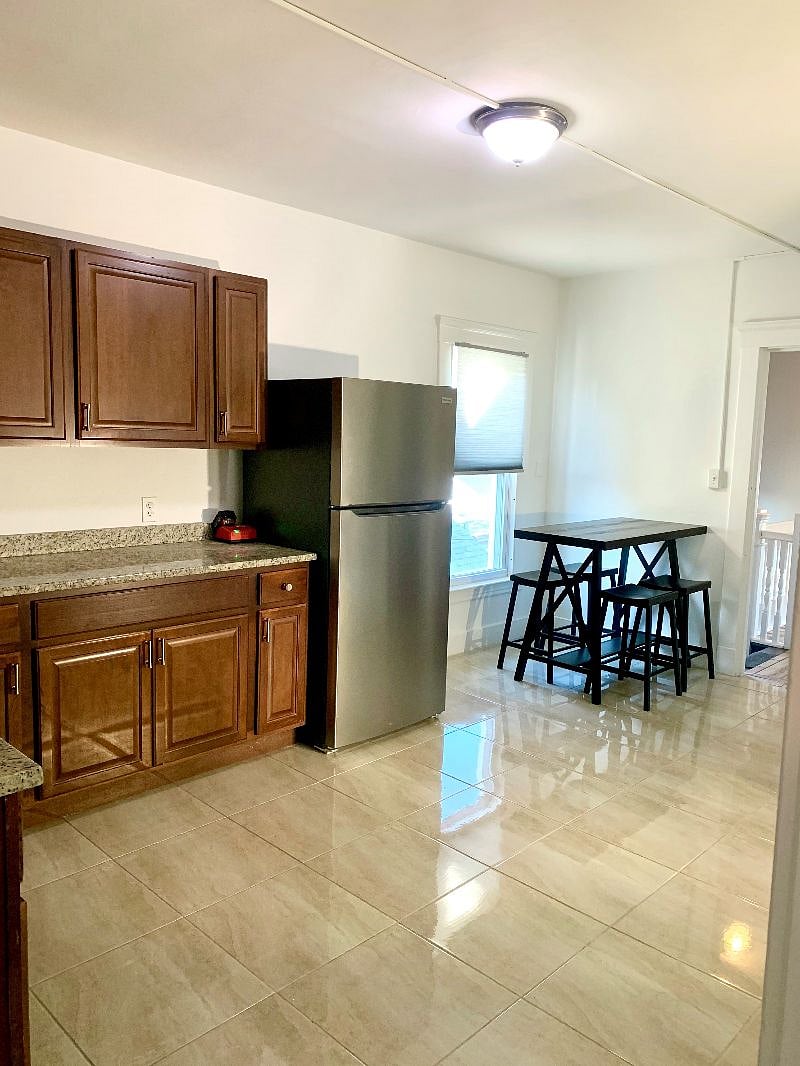 Furnished Finder property 411429_2 photo 5