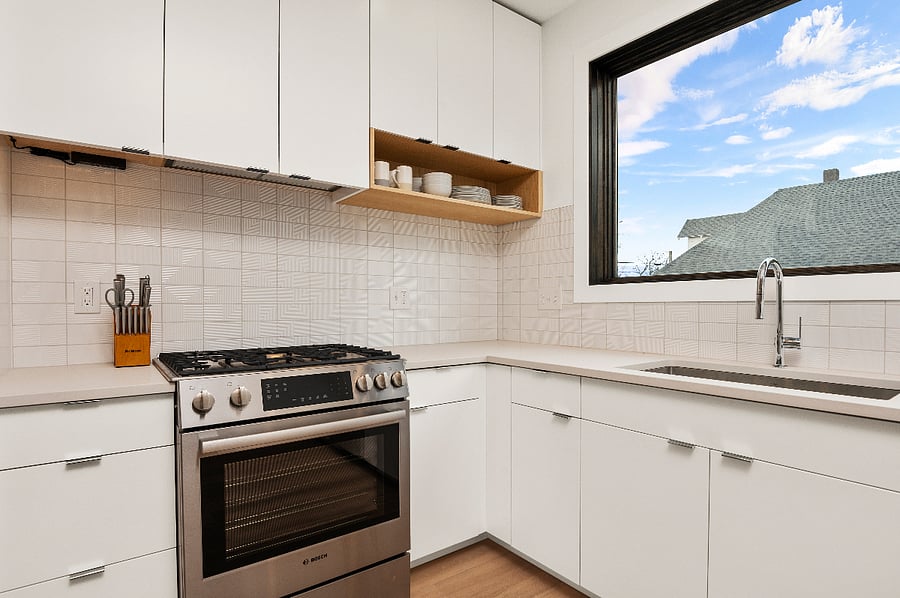 Furnished Finder property 411482_2 photo 10