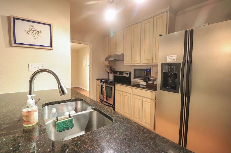 Furnished Finder property 411565_1 photo 11