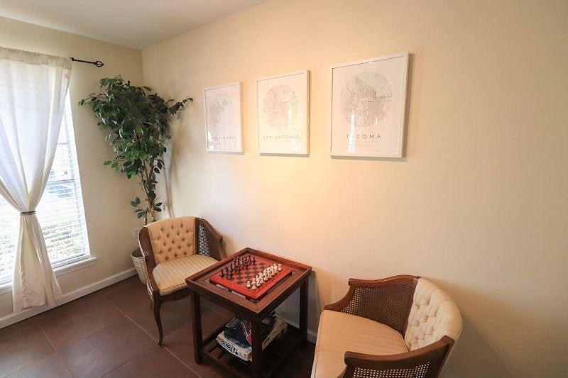 Furnished Finder property 411565_1 photo 12