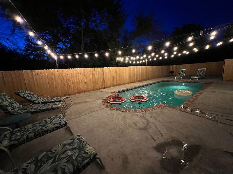 Furnished Finder property 411565_1 photo 17