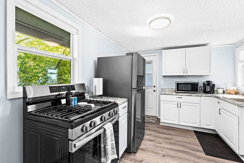 Furnished Finder property 411579_1 photo 10