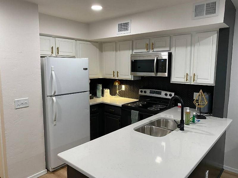 Furnished Finder property 411588_1 photo 11