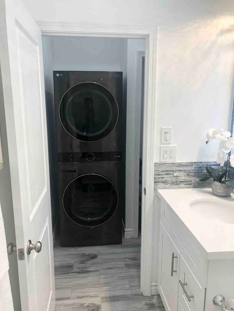 Furnished Finder property 411600_1 photo 7