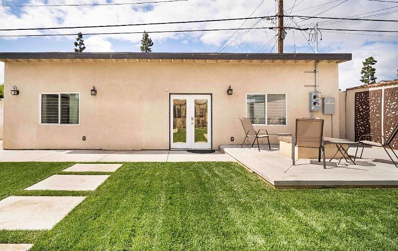 Furnished Finder property 411600_1 photo 8