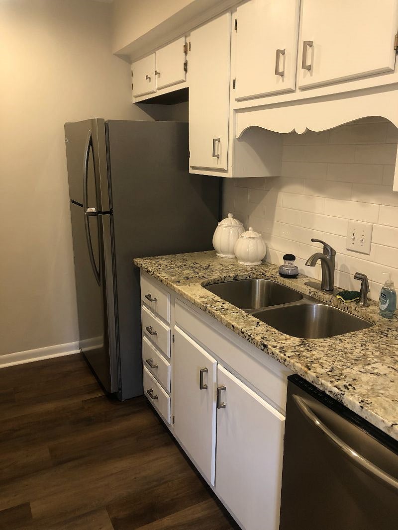 Furnished Finder property 411658_1 photo 9