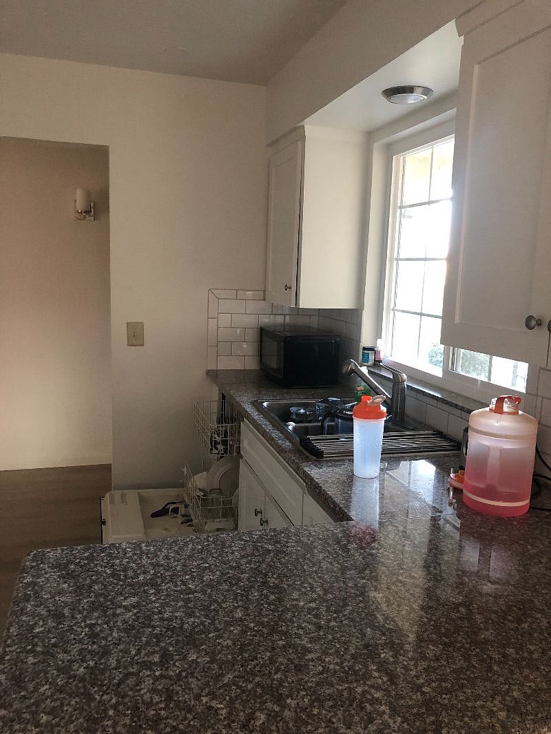 Furnished Finder property 411669_1 photo 10
