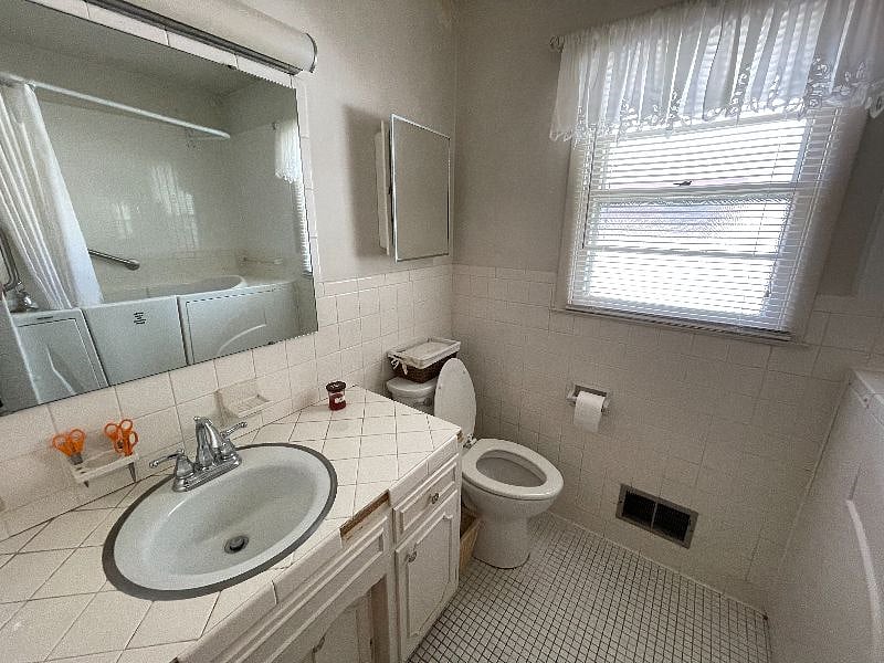 Furnished Finder property 411687_1 photo 8