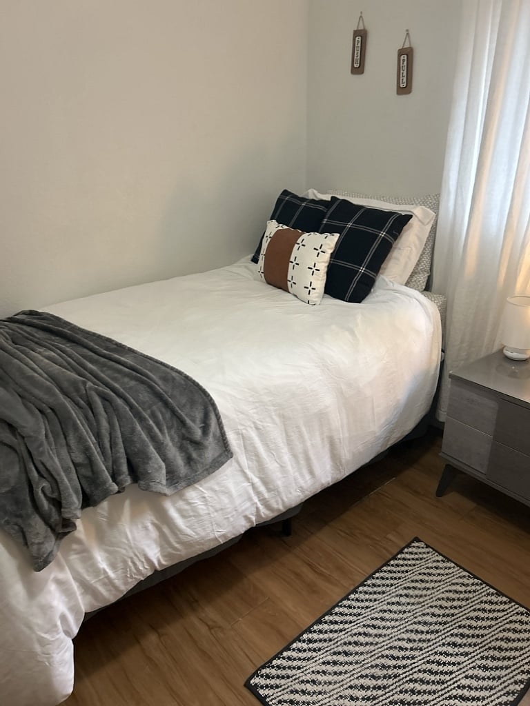 Furnished Finder property 411732_1 photo 26