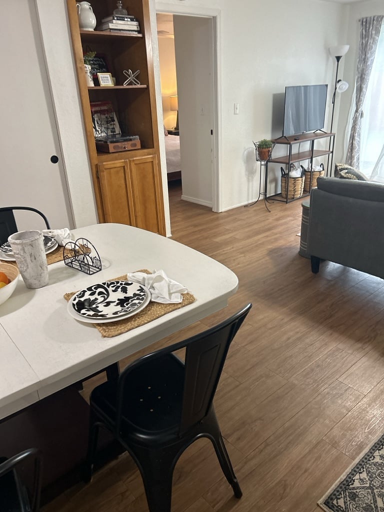 Furnished Finder property 411732_1 photo 36