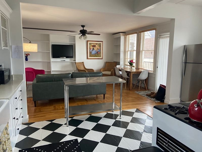 Furnished Finder property 411744_2 photo 3