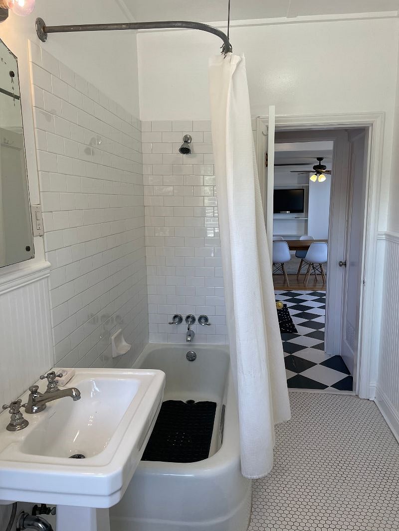 Furnished Finder property 411744_2 photo 8