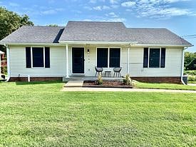 Furnished Finder property 411750_1 photo 3