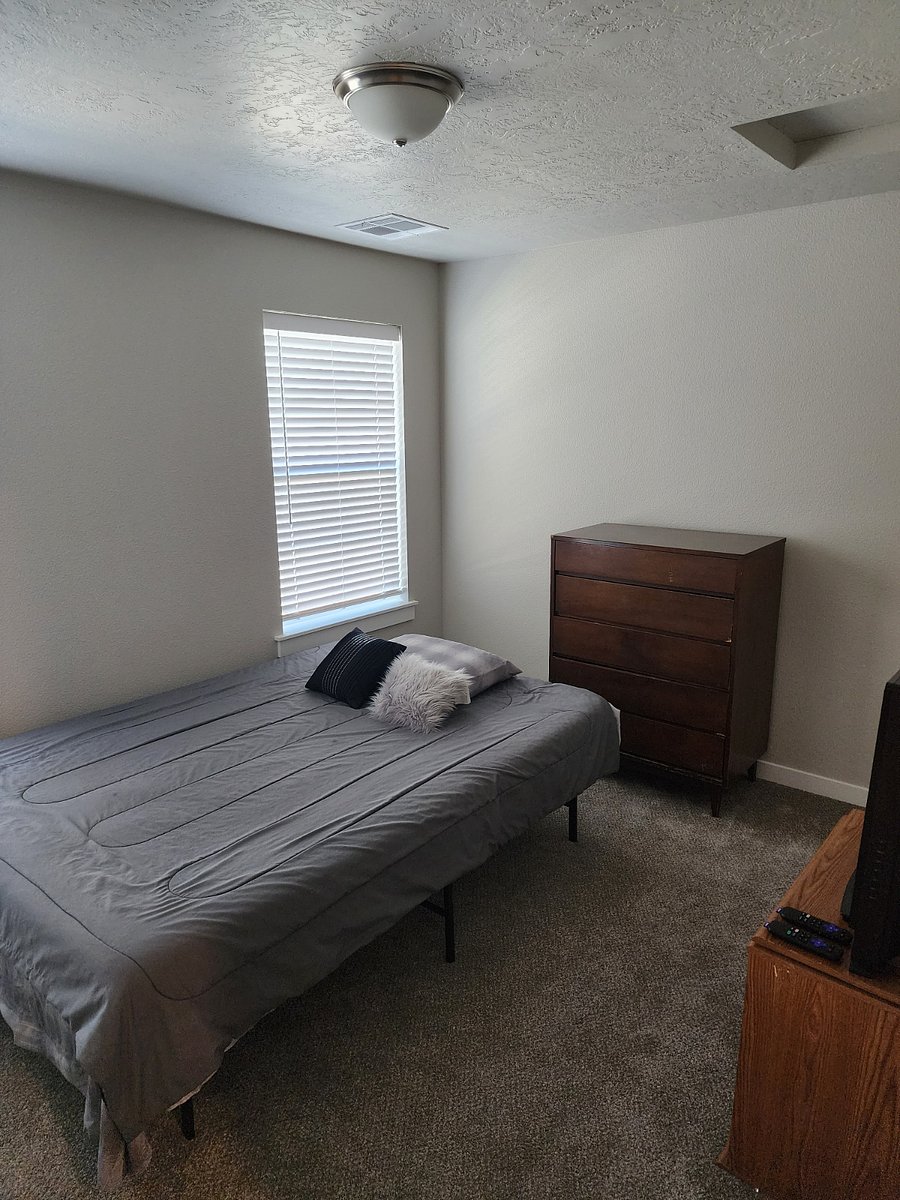 Furnished Finder property 411842_1 photo 8