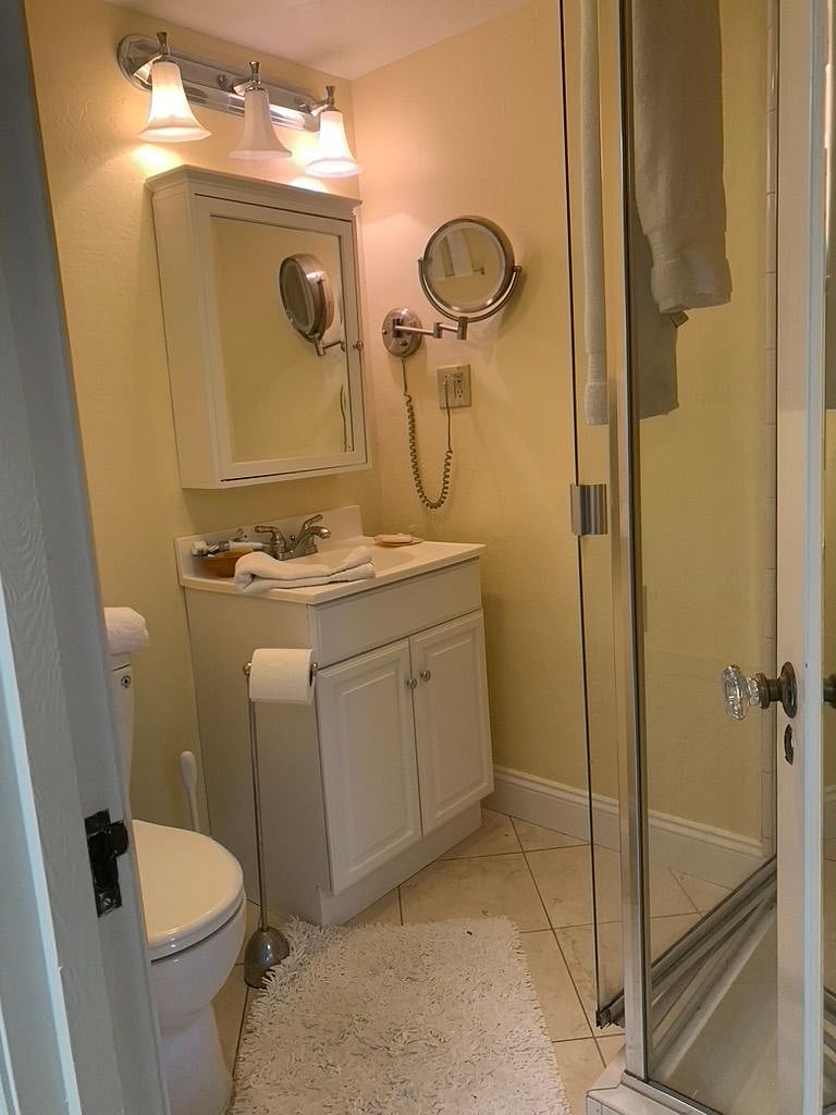 Furnished Finder property 411860_1 photo 8