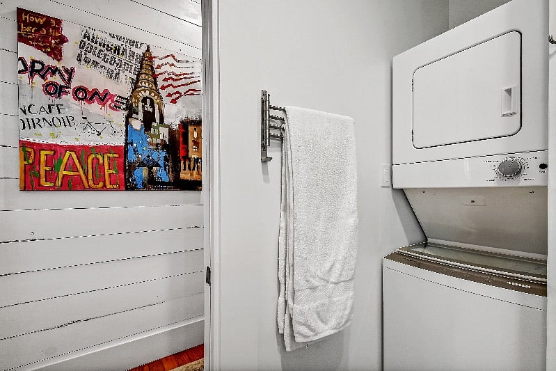 Furnished Finder property 411902_1 photo 21