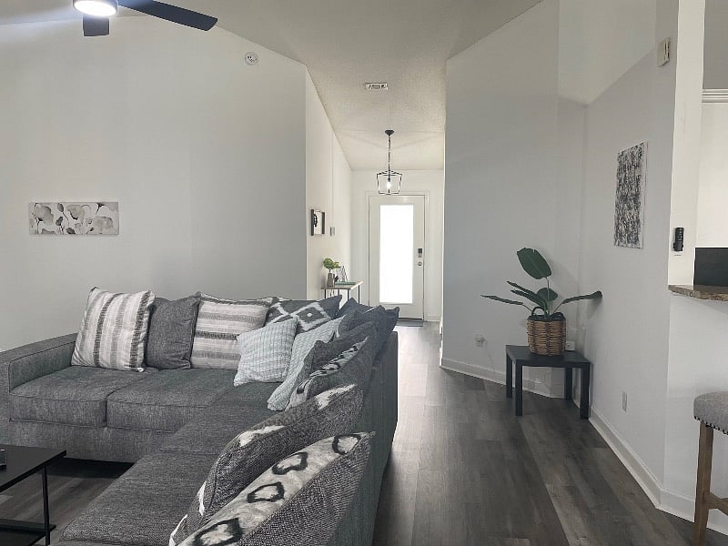 Furnished Finder property 411912_1 photo 12