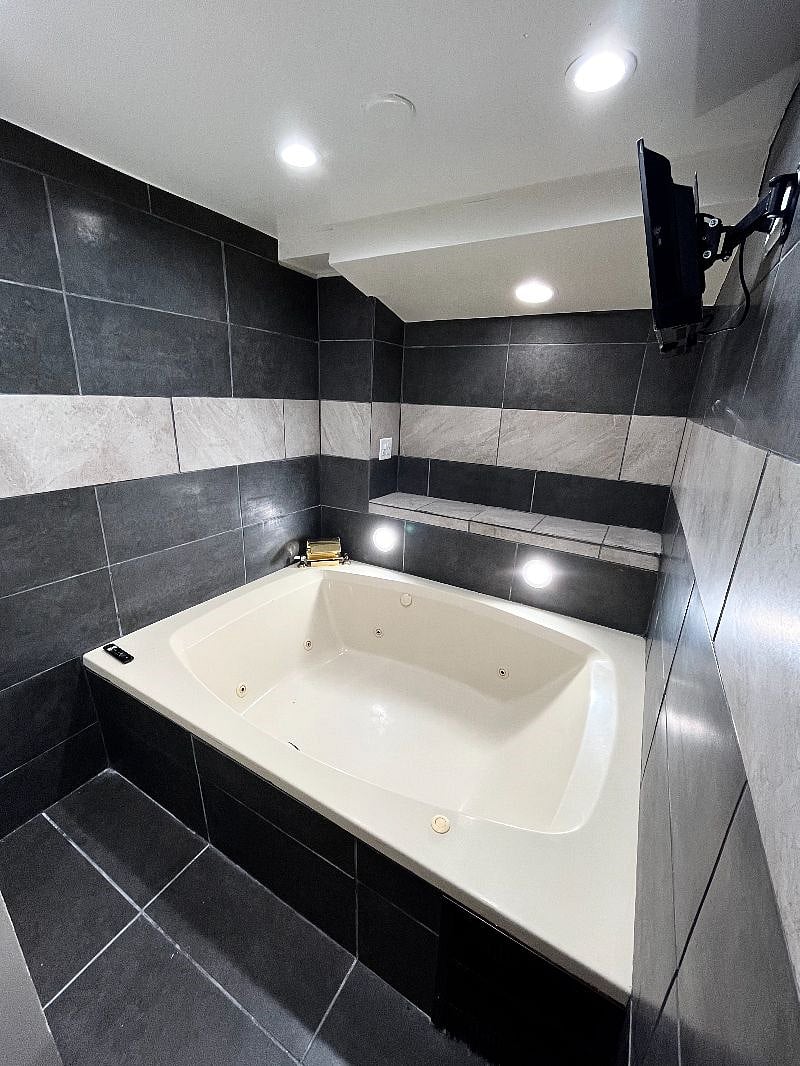 Furnished Finder property 411938_1 photo 6