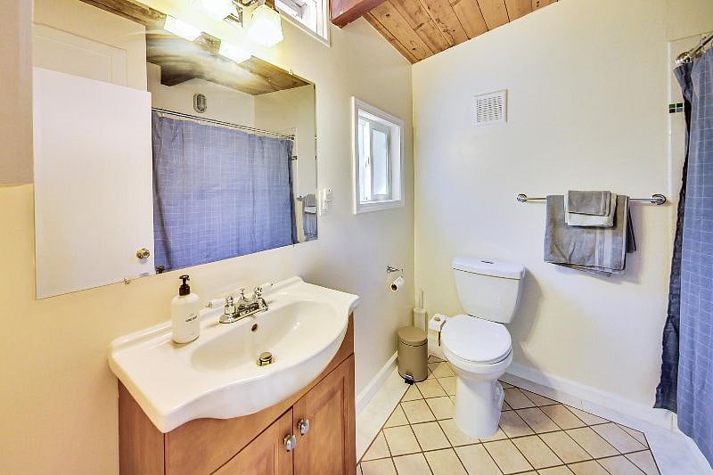 Furnished Finder property 411993_2 photo 8