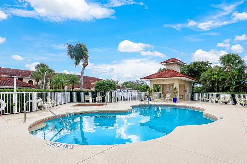 Furnished Finder property 411998_1 photo 3